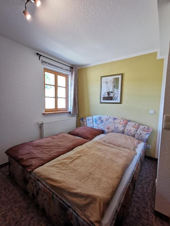 Ferienwohnung "Am Saalehaken" Gossitz Luaran gambar