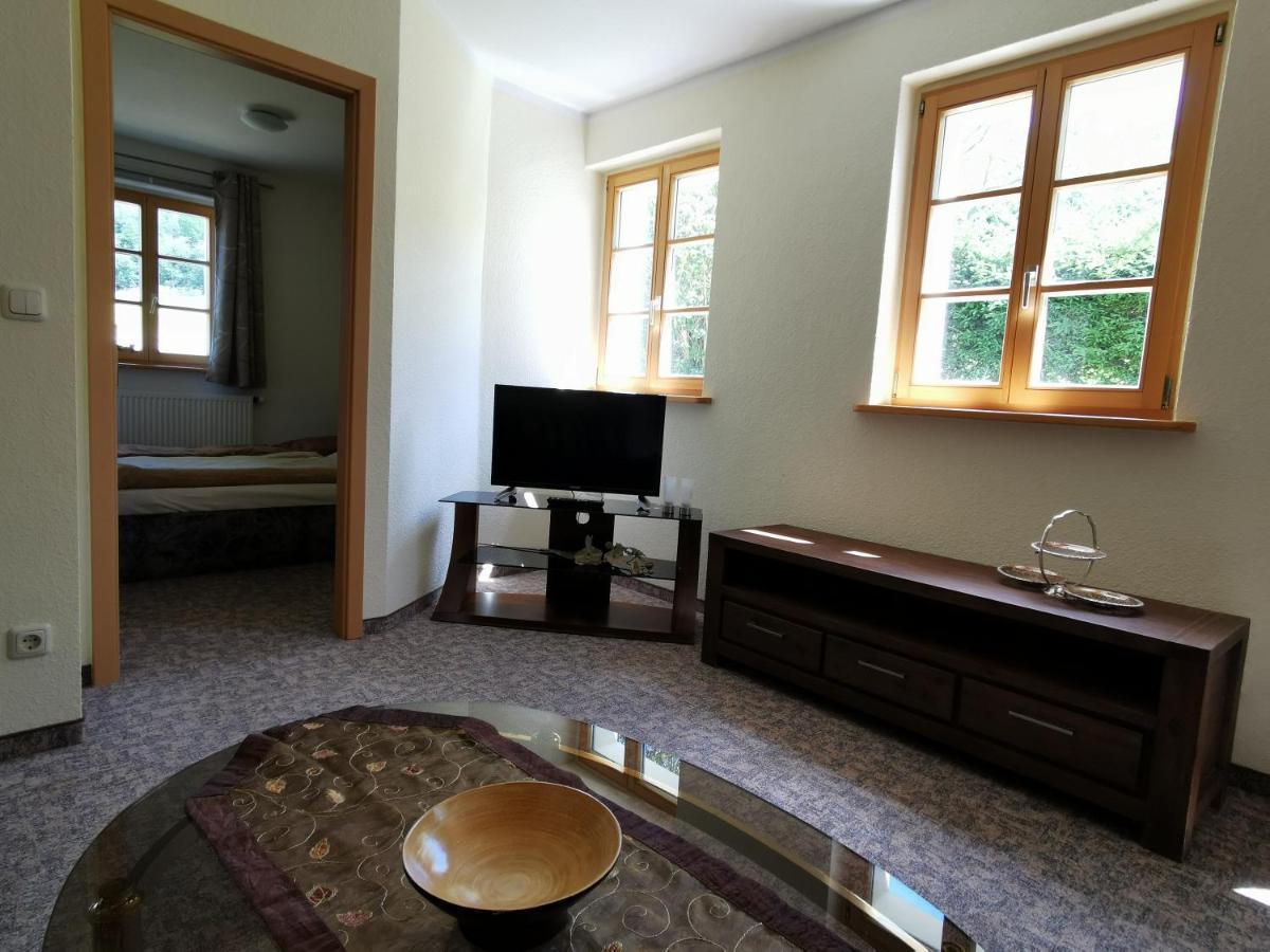 Ferienwohnung "Am Saalehaken" Gossitz Luaran gambar